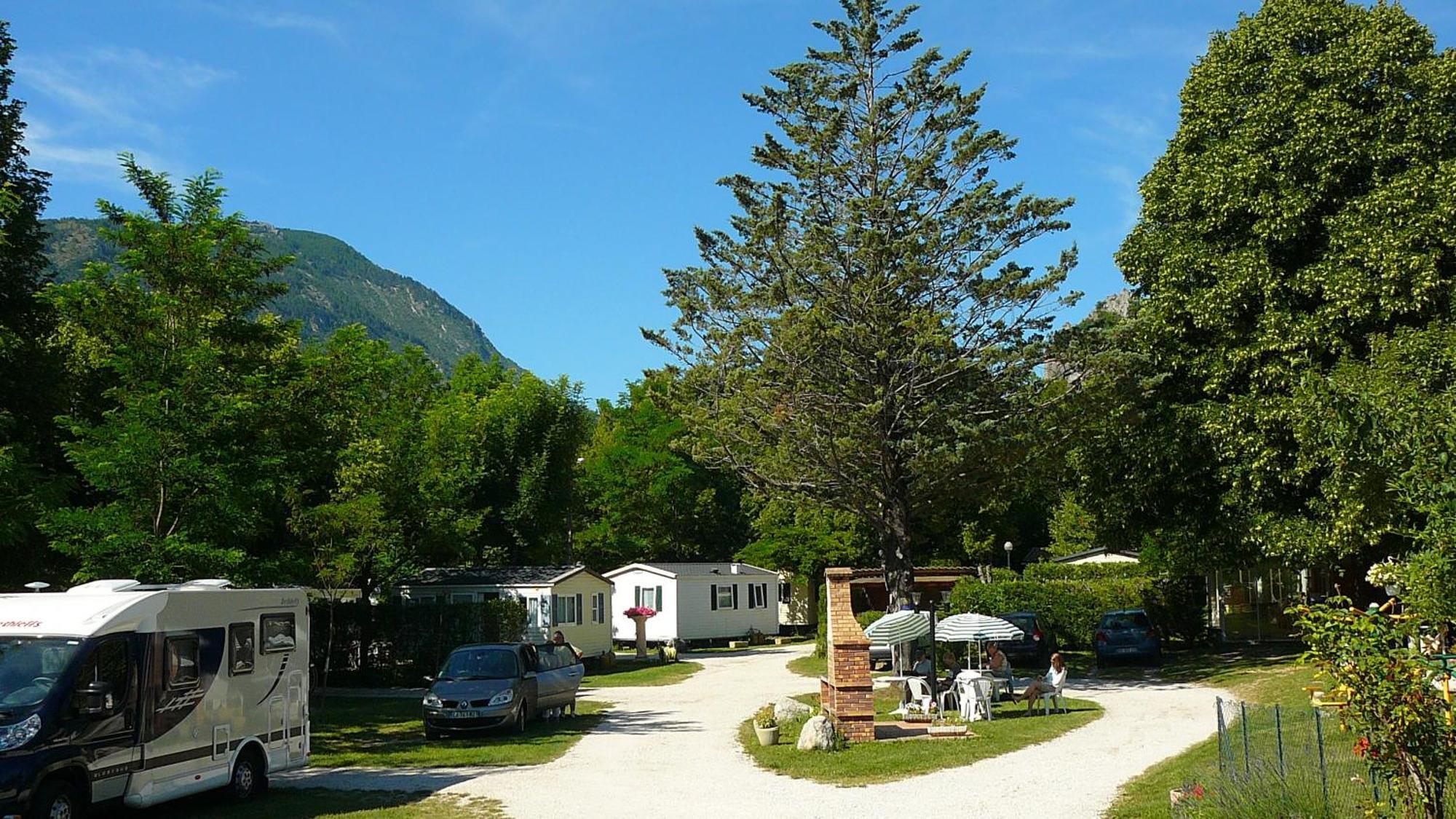 Camping Notre Dame Castellane Eksteriør billede